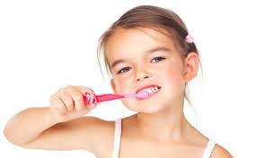 child brushing - mendelsohn dental